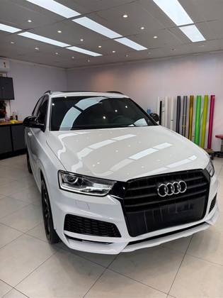 AUDI Q3 1.4 TFSI BLACK EDITION FLEX 4P S TRONIC